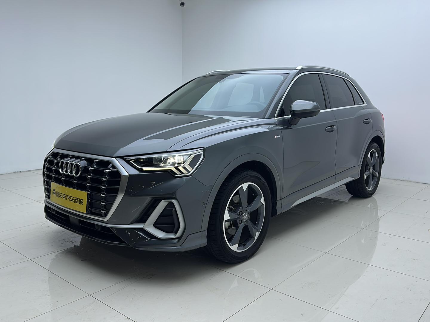 Audi Q3 35 TFSI Fashion Dynamic (1.4L) 2020
