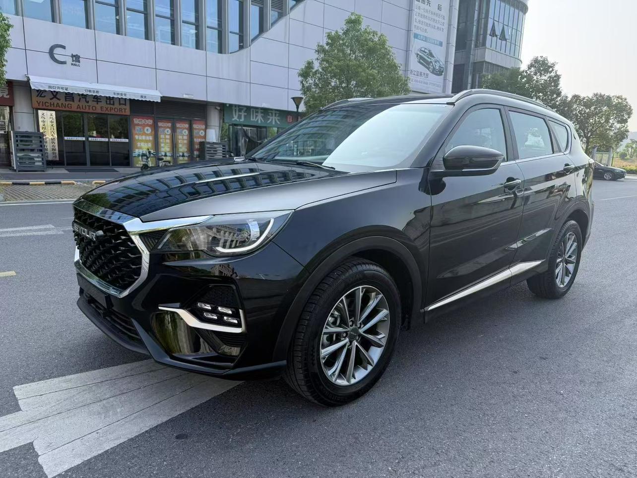 Jetour X70 Surpass Pro 5-Seat (1.5L) 2025