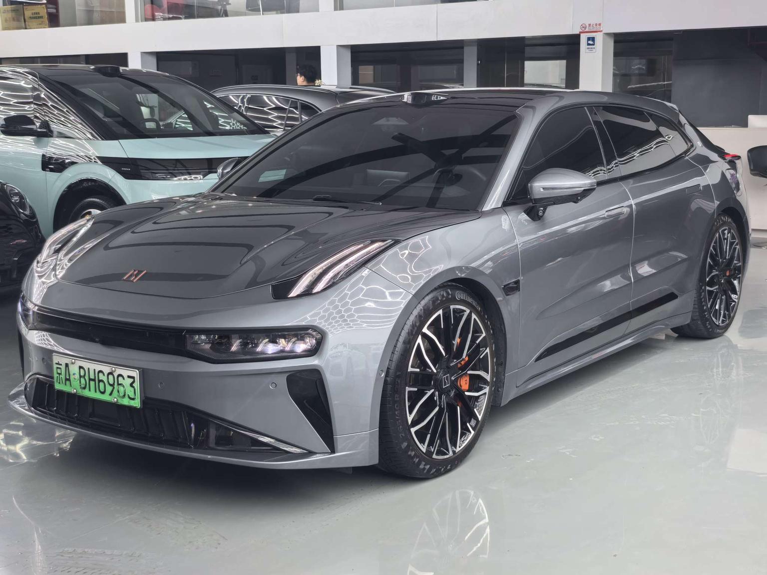 Zeekr 001 YOU 100kWh AWD 2024
