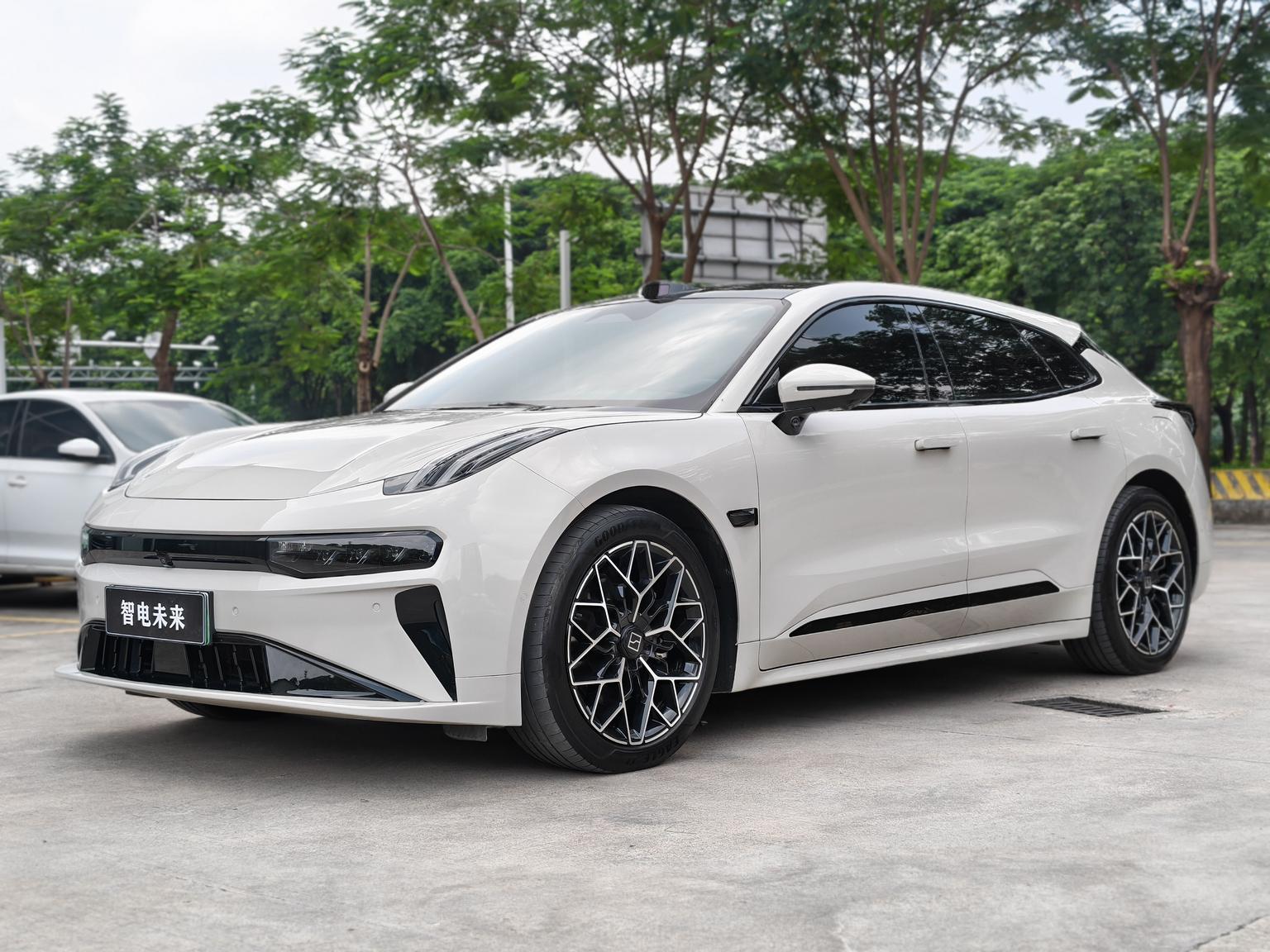 Zeekr 001 WE 95kWh AWD (1F92) 2024