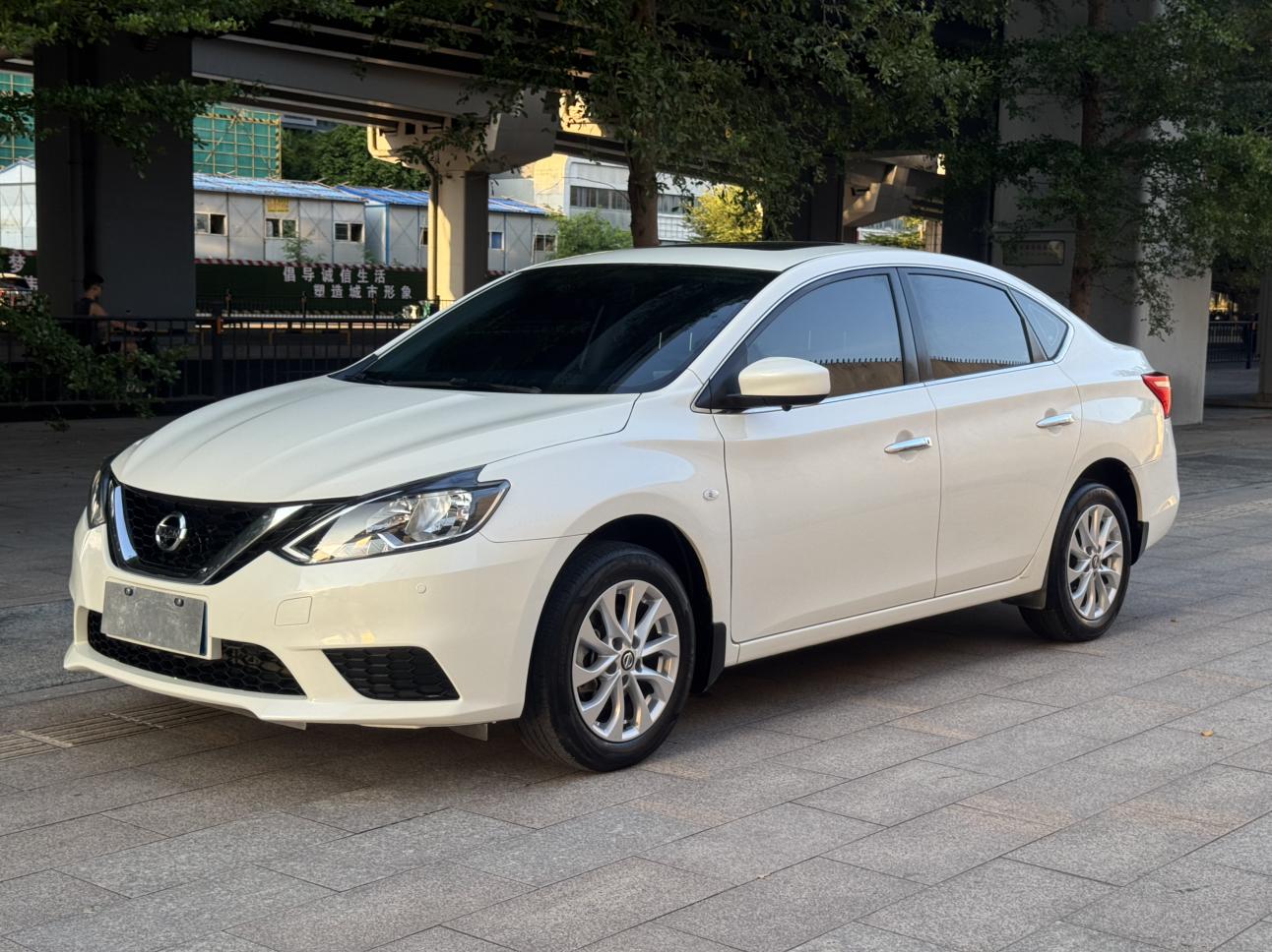 Nissan Sylphy 1.6L XL CVT Luxury 2024