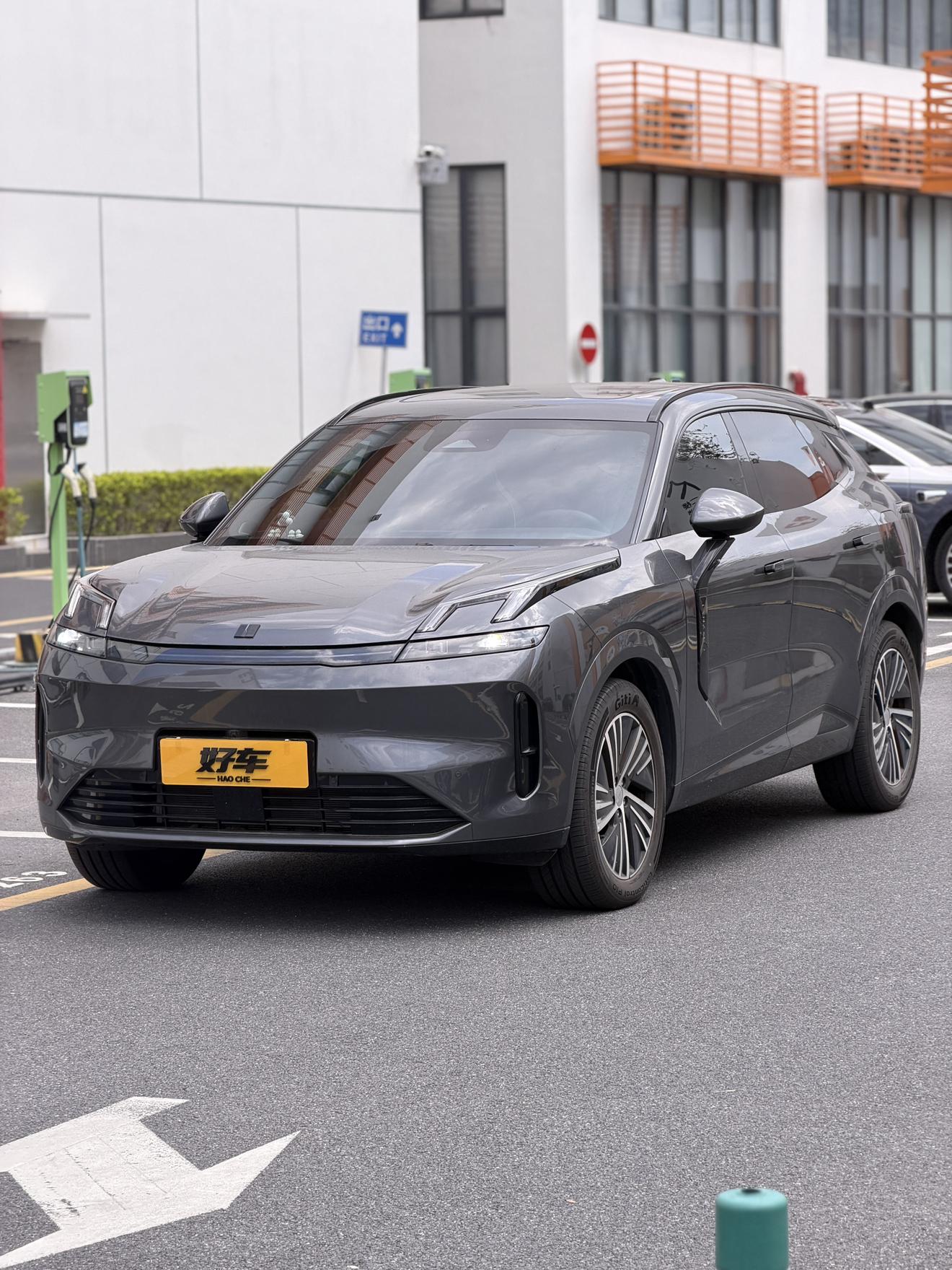 Lynk And Co 08 EM P 120 Long Range Pro (1.5L) 2024