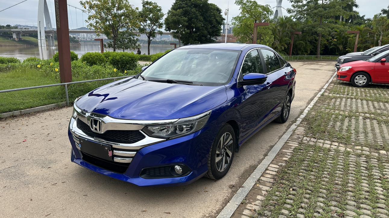 Honda Crider 180 Turbo CVT Luxury (1L) 2019