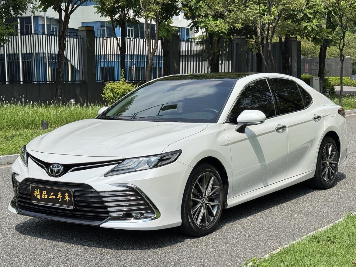Toyota Camry 2.5G Luxury (2.5L) 2021