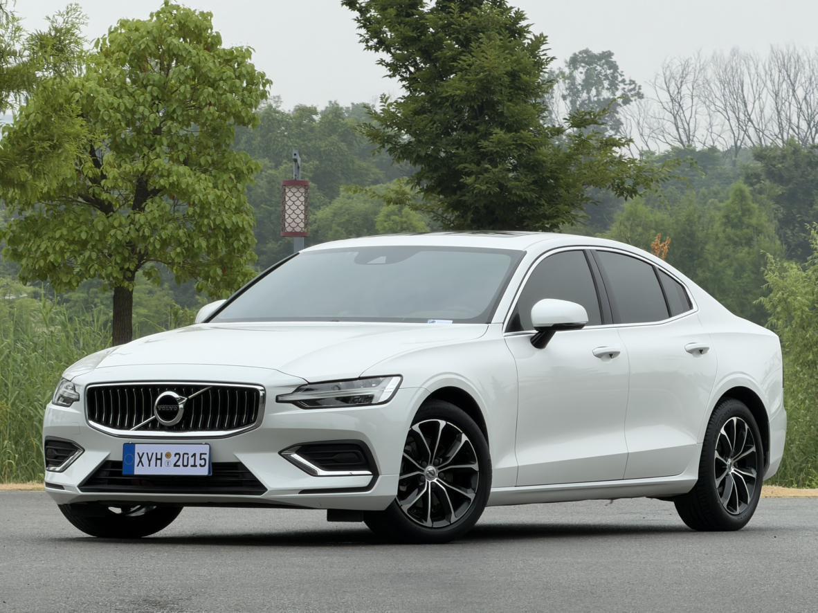 Volvo S60 T4 Intelligent Comfort Luxury (2L) 2021