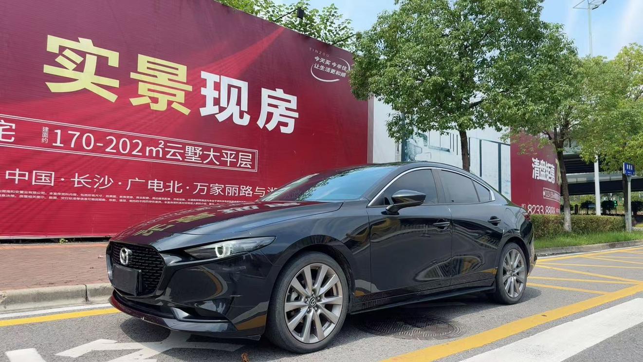 Mazda 3 Axela 2.0L Auto Quality Luxury 2020
