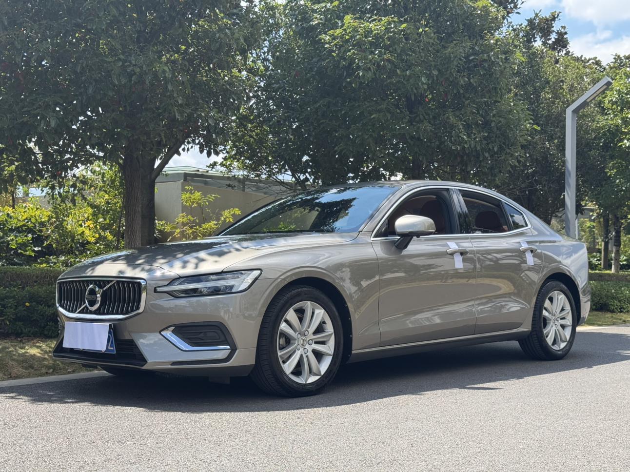 Volvo S60 T3 Intelligent Trend Luxury 2020