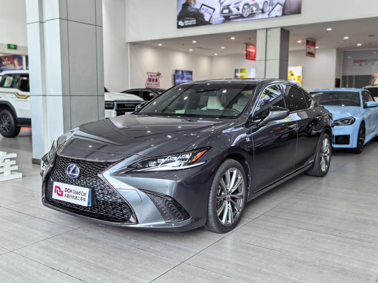 Lexus ES 300h F SPORT 2021