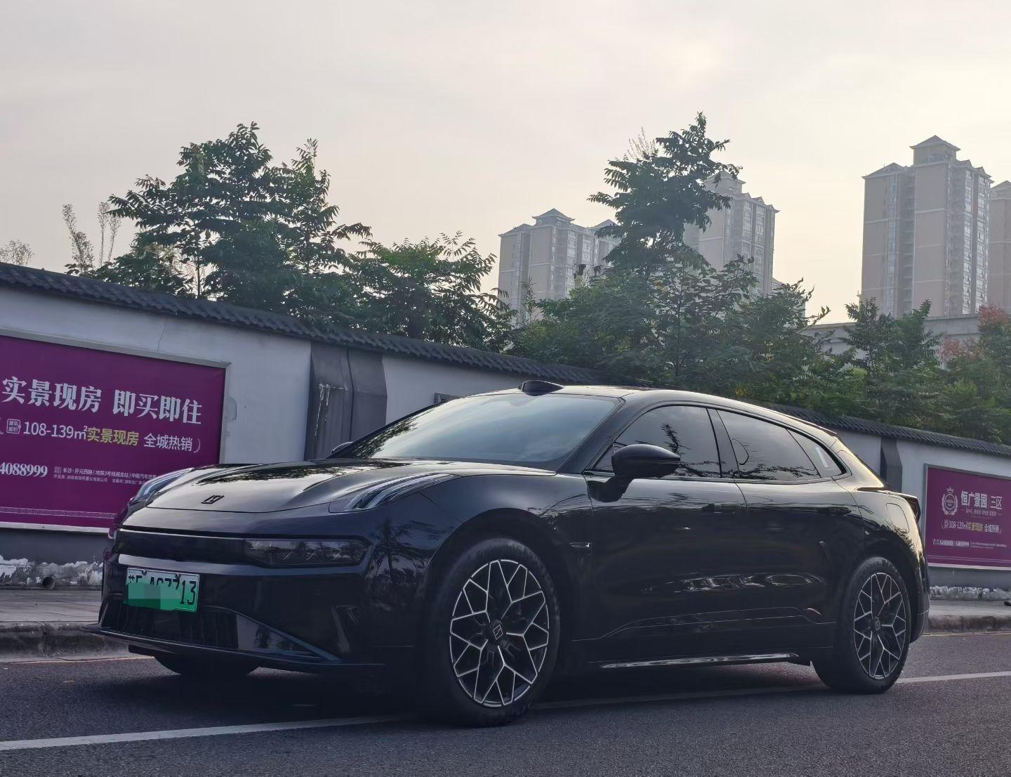 Zeekr 001 WE 95kWh AWD (1F92) 2025
