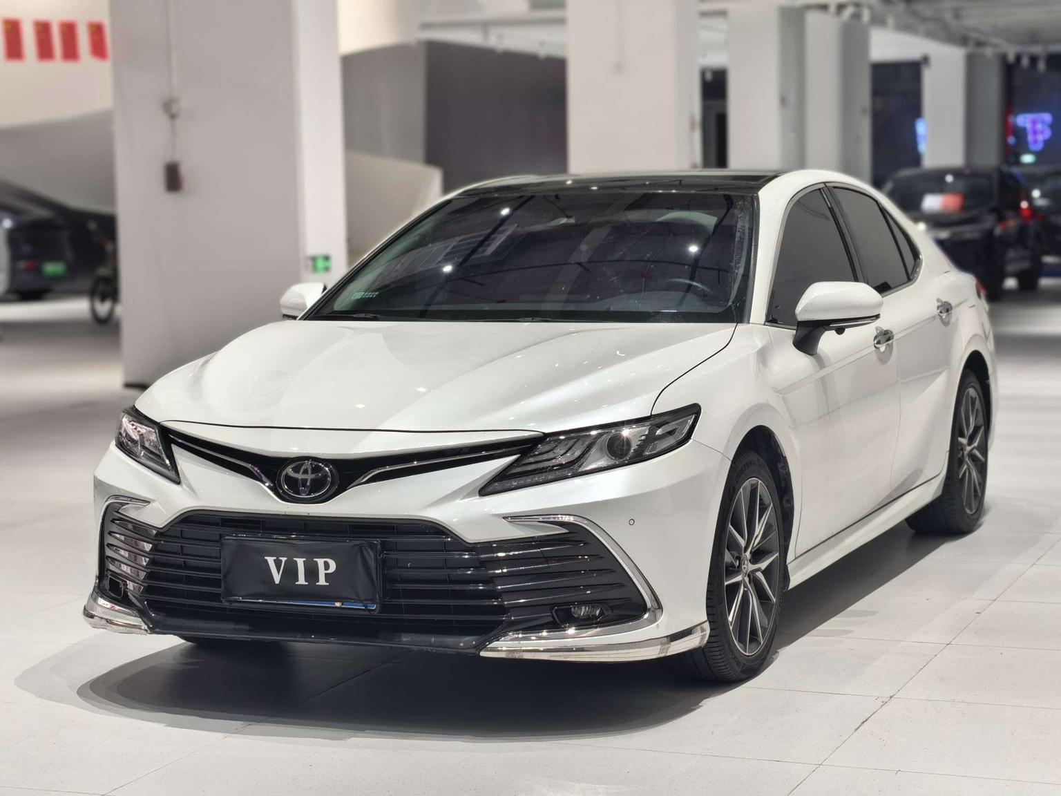 Toyota Camry 2.5G Luxury (2.5L) 2022