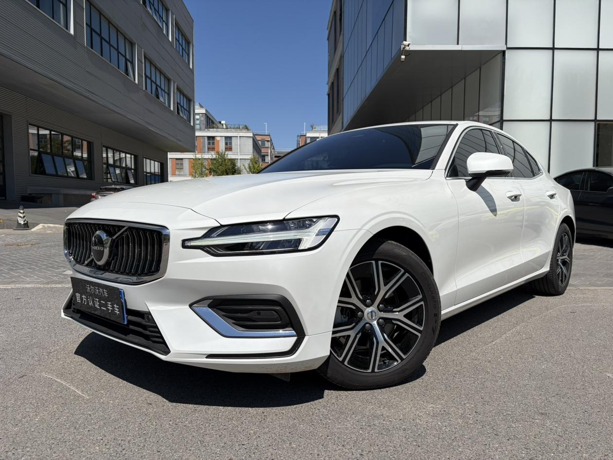 Volvo S60 Intelligent Comfort Luxury 2026