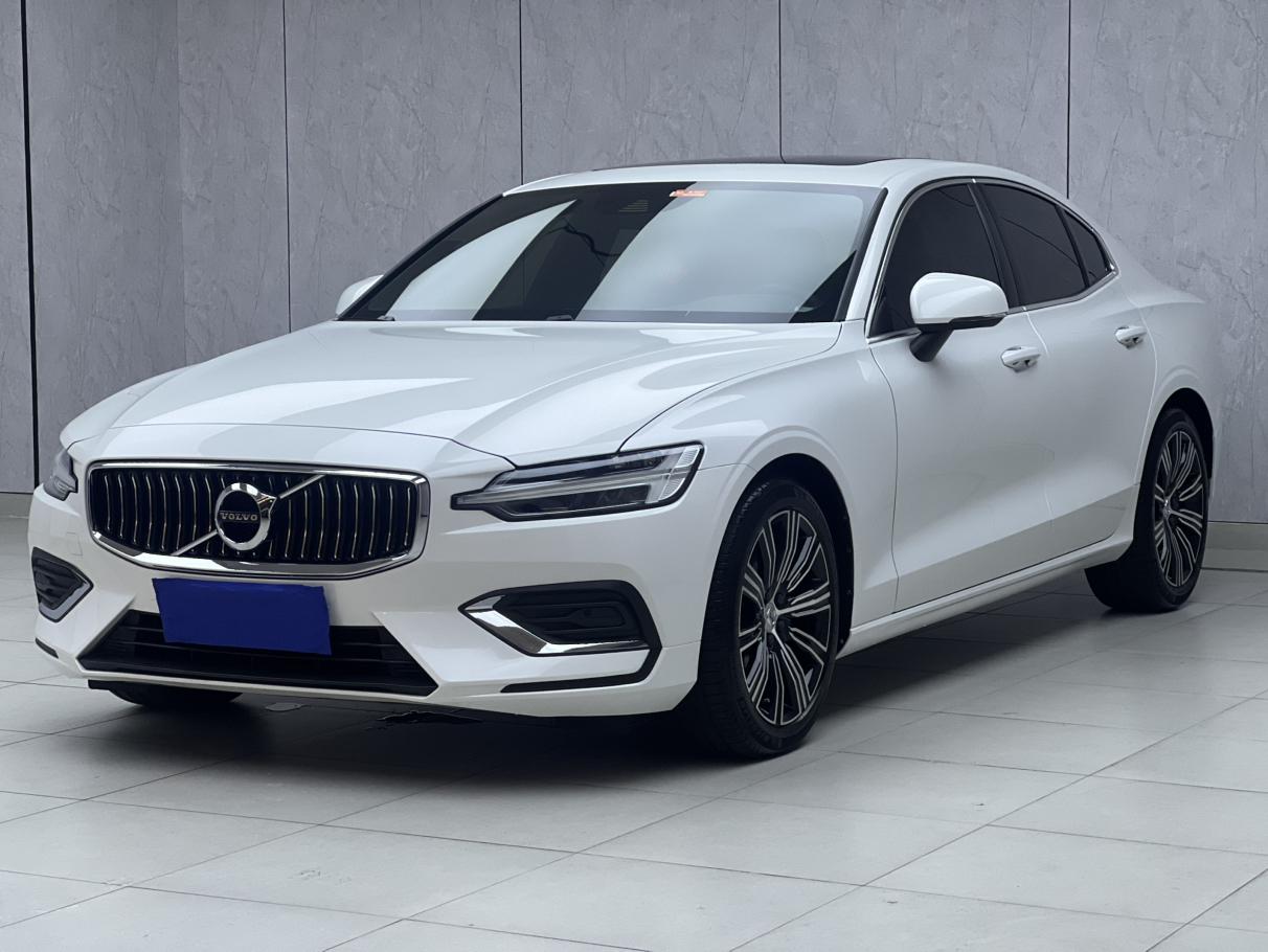 Volvo S60 Intelligent Premium Luxury (2L) 2022