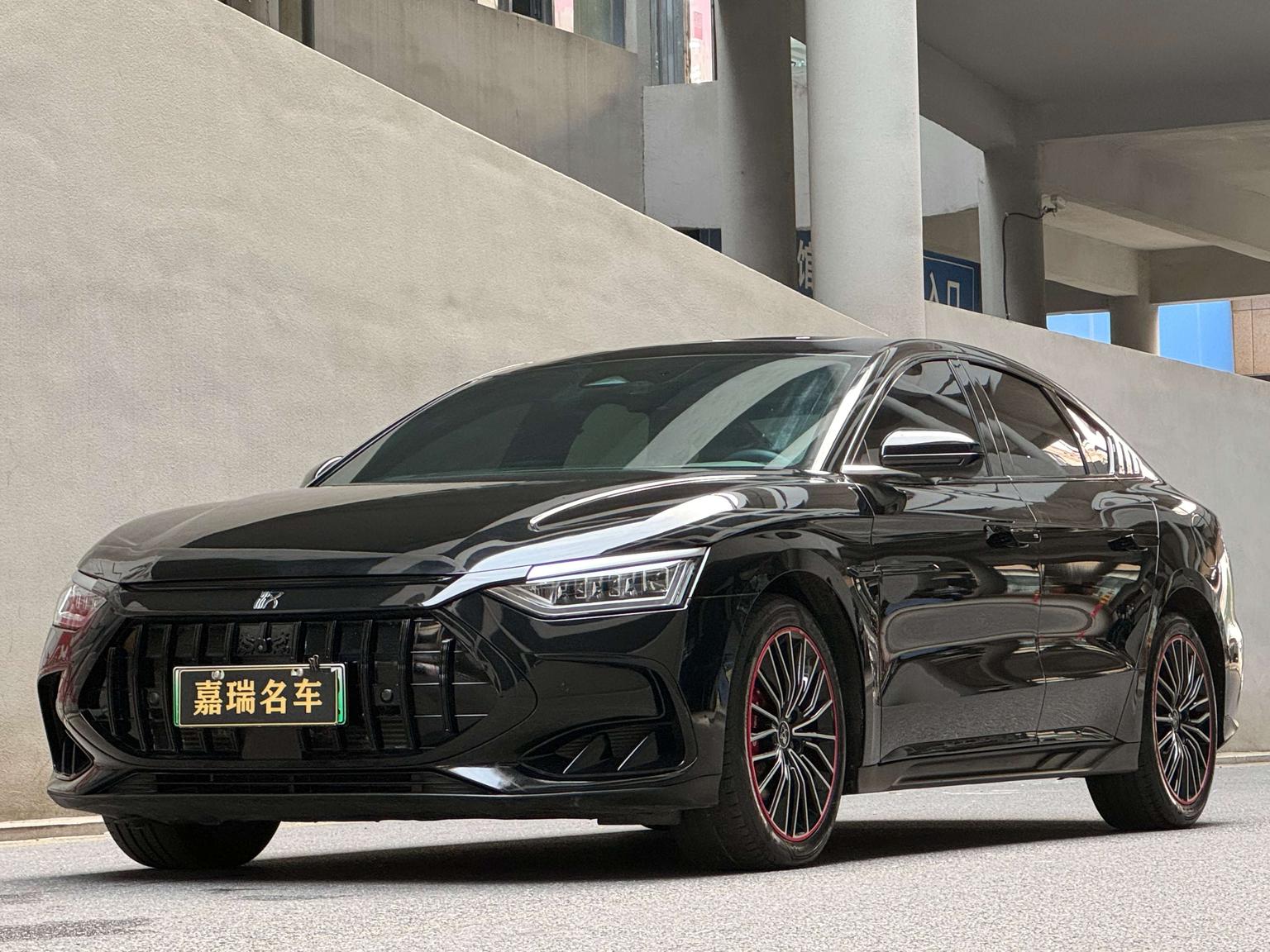 BYD HAN-DM DM-i Glory 121km Prestige 2024