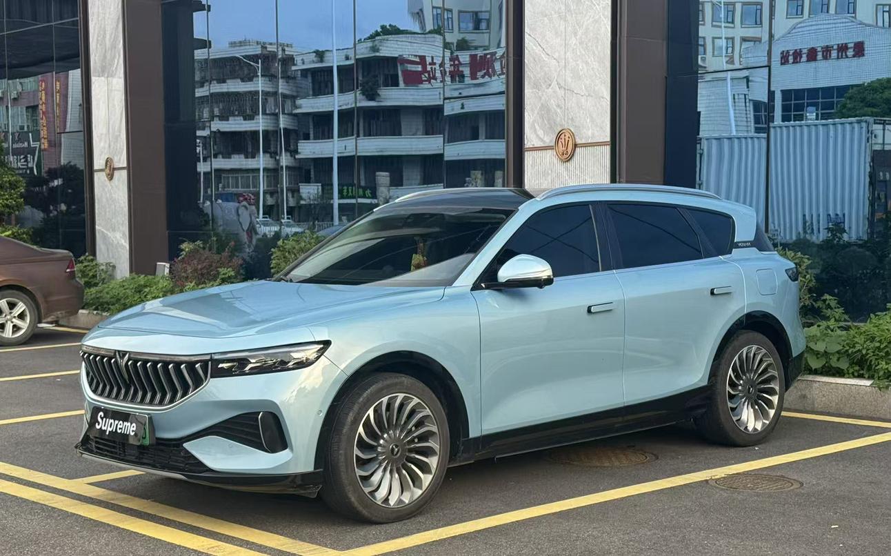 Voyah Free AWD Standard Range EREV Exclusive Luxury Package 2022