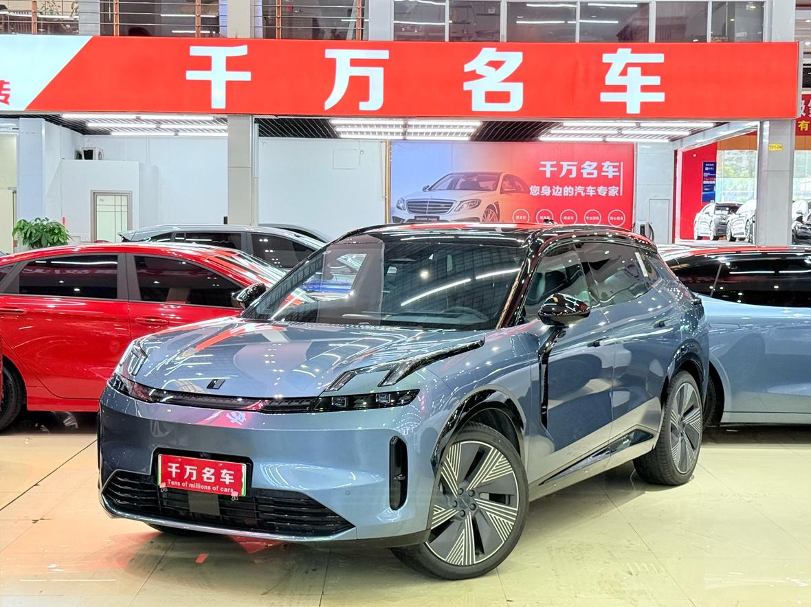 Lynk And Co 08 EM P Halo Extra Range (1.5L) 2025