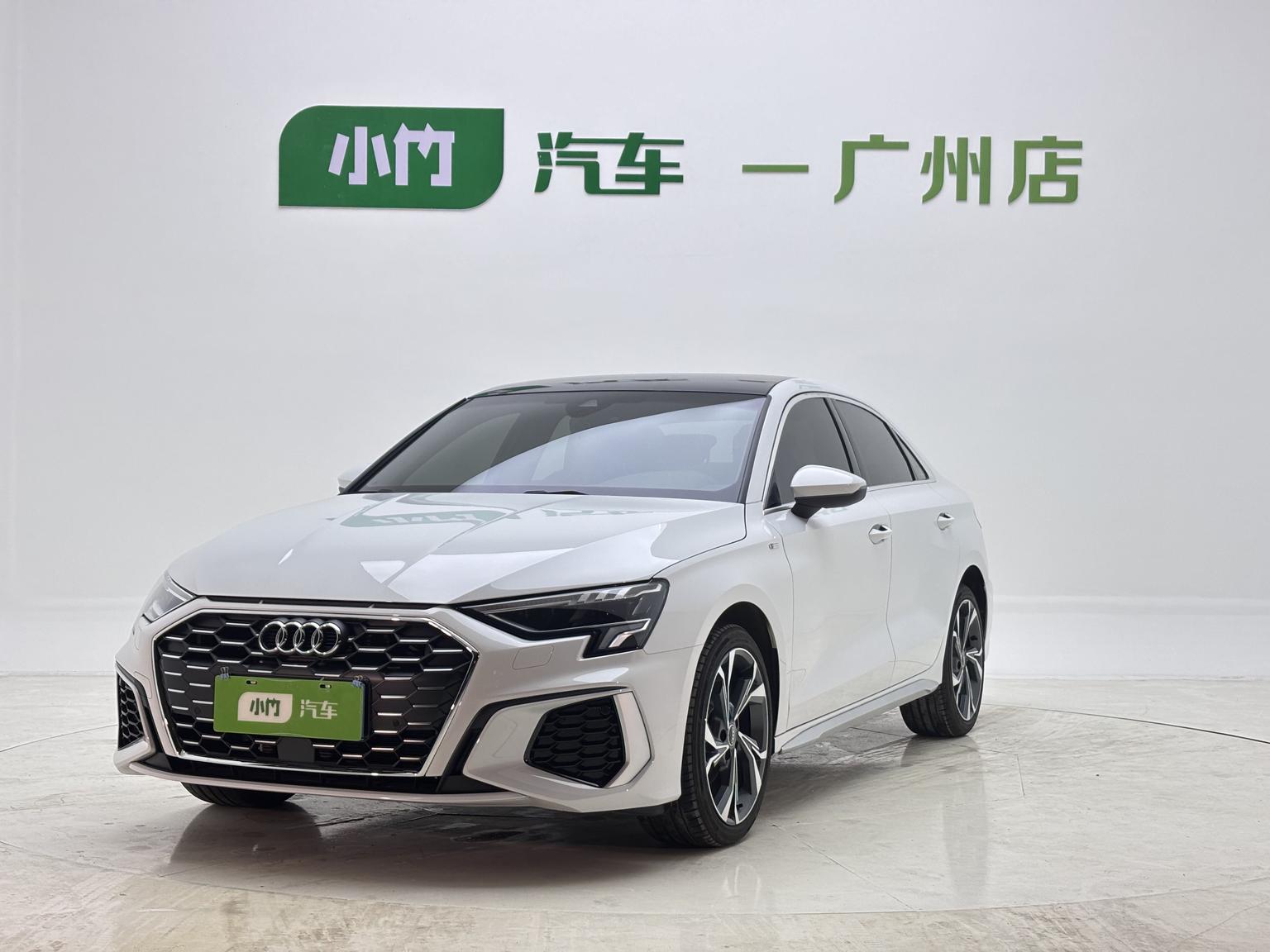 Audi A3 Luxury Sport (1.4L) 2024