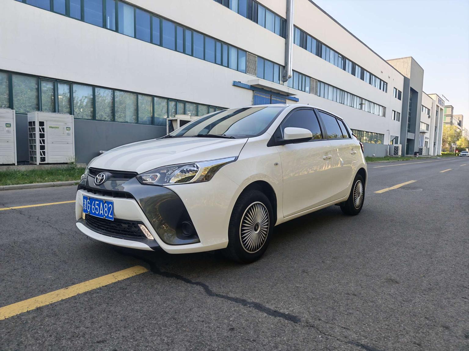 Toyota Yaris-L Leading CVT 2021