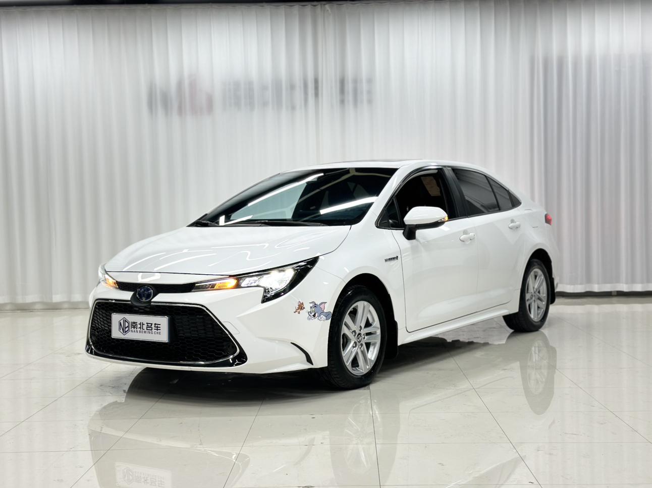 Toyota Levin Dual Engine 1.8H E-CVT Luxury (1.8L) 2022