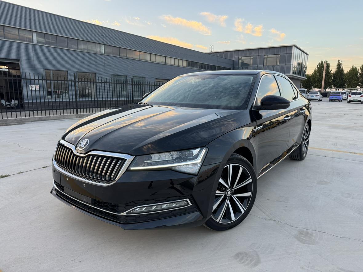 Skoda Superb 280 TSI DSG Prestige (1.4L) 2024