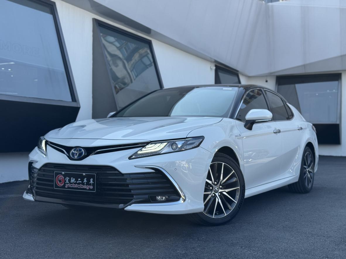 Toyota Camry 2.5HG Deluxe 2022