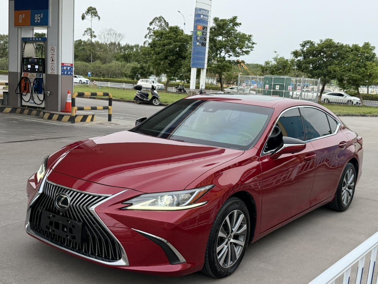 Lexus ES Luxury CN6 2020
