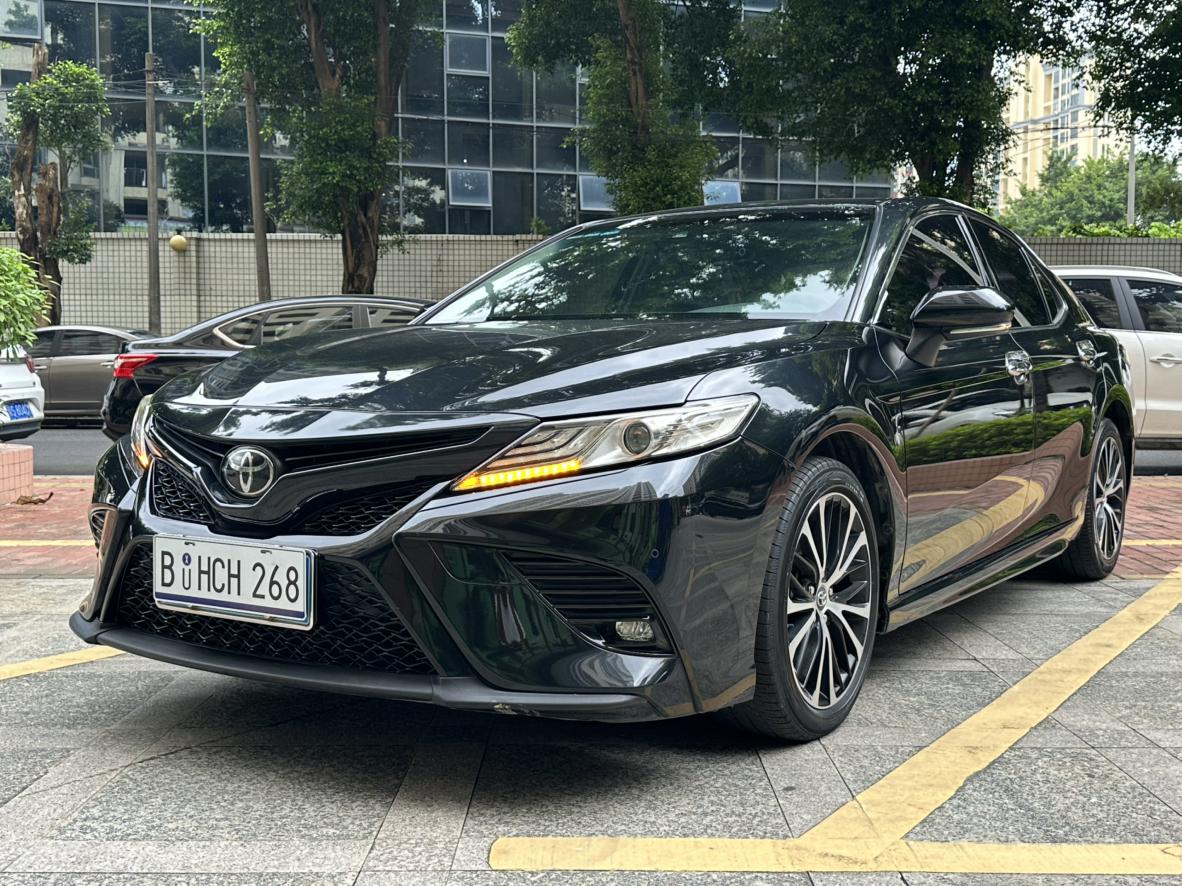 Toyota Camry S Sport CN6 2019