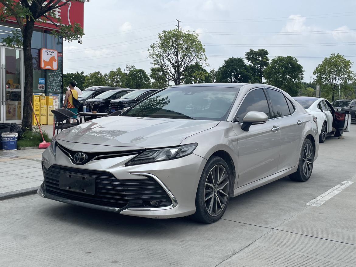 Toyota Camry 2.5G Luxury (2.5L) 2021