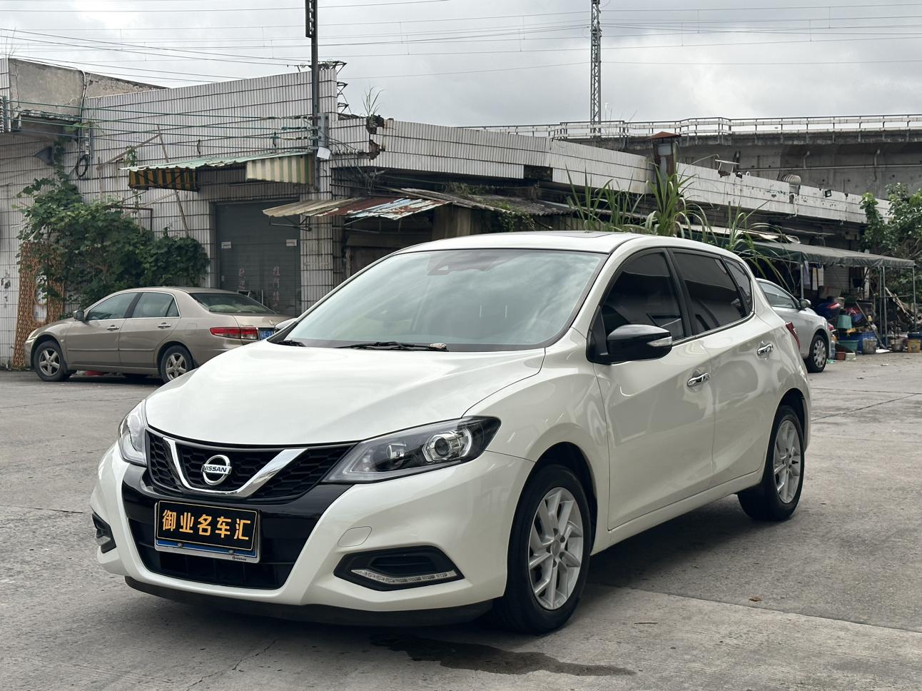 Nissan Tiida 1.6L CVT Intelligent Performance 2024