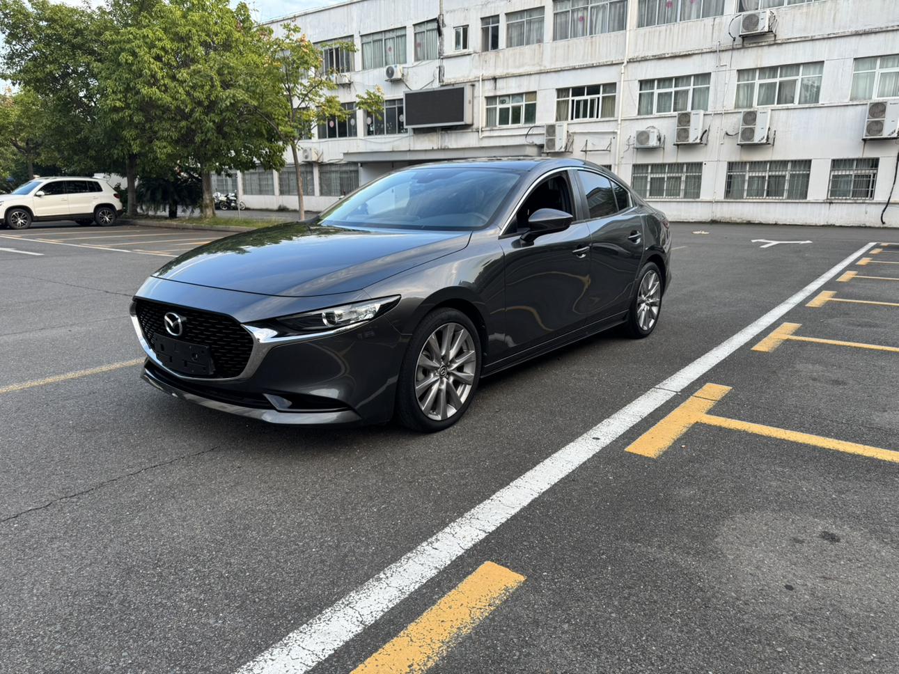 Mazda 3 Axela 2.0L Auto Quality Dazzle 2021