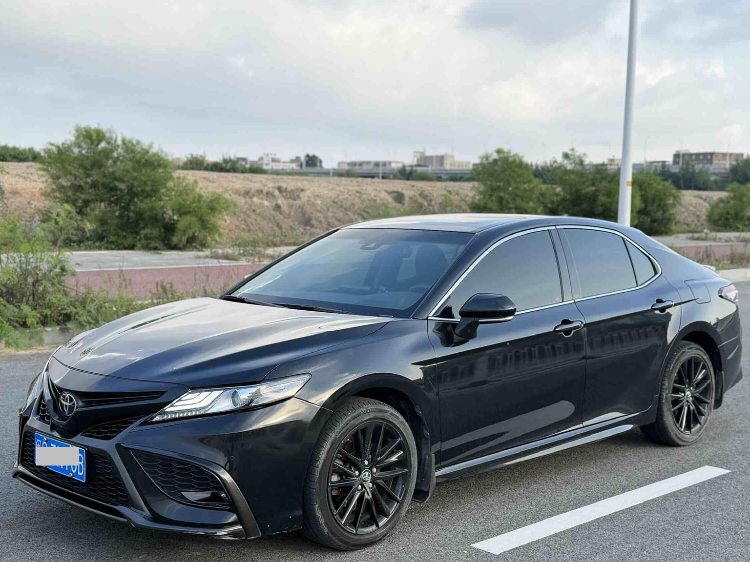 Toyota Camry 2.5G Luxury (2.5L) 2023