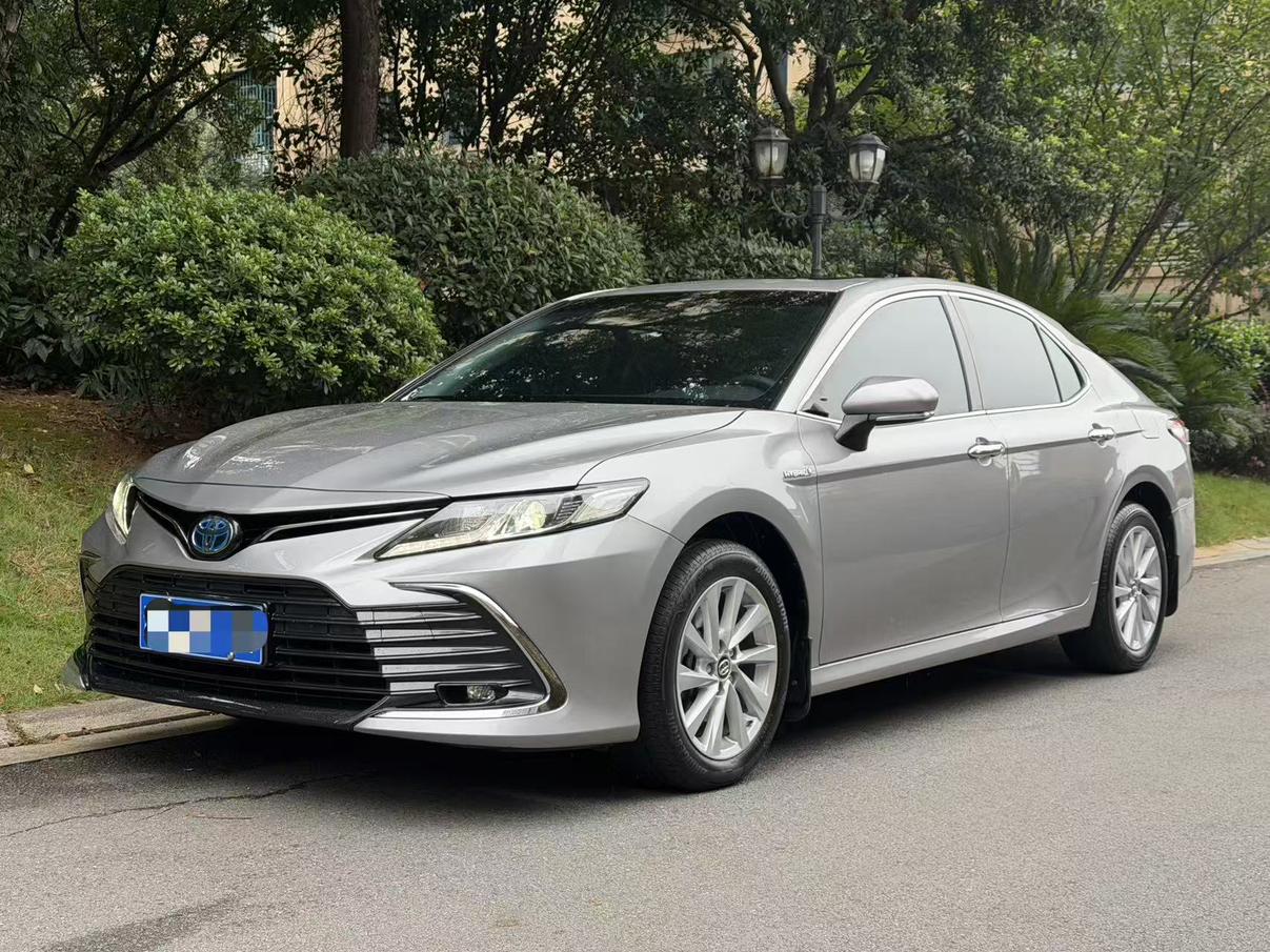 Toyota Camry 2.5HGVP Leading (2.5L) 2023