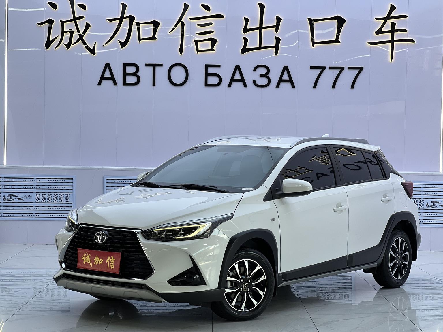Toyota Yaris-L Leading CVT 2022