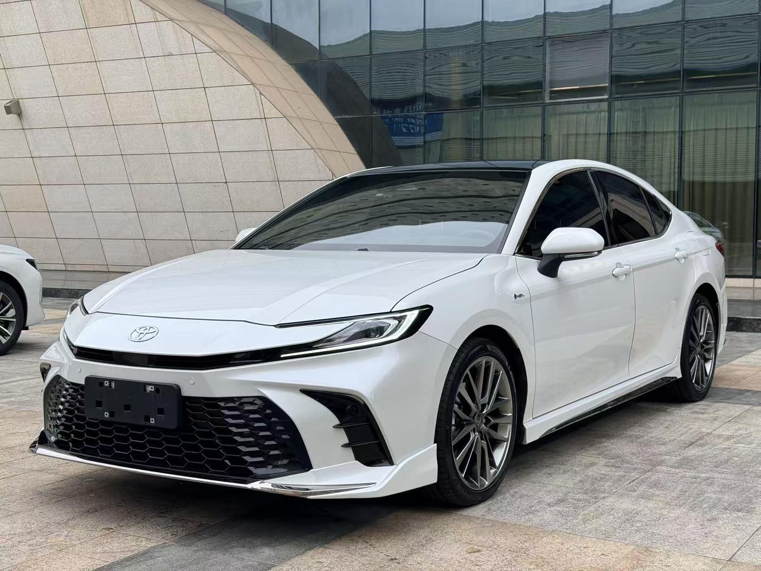 Toyota Camry 2.0HXS Sport Plus 2025