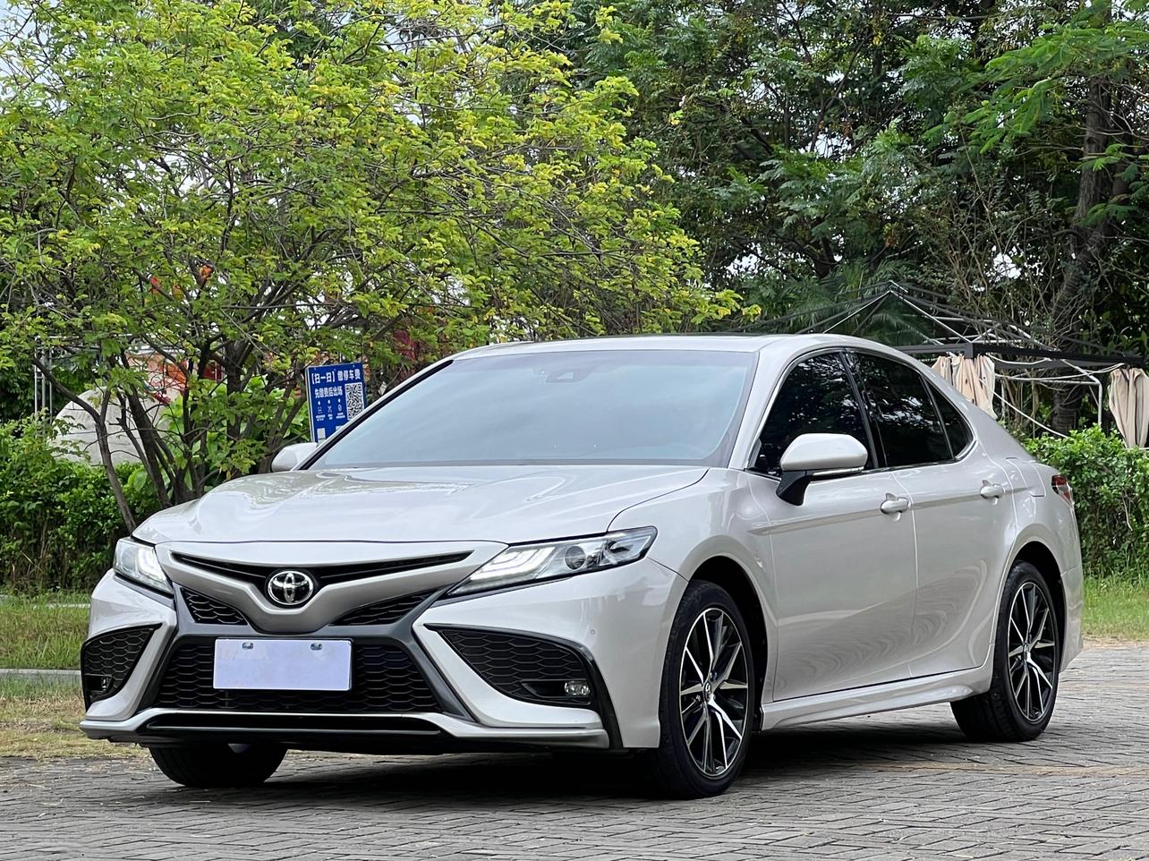 Toyota Camry 2.0S Edge Fashion 2022
