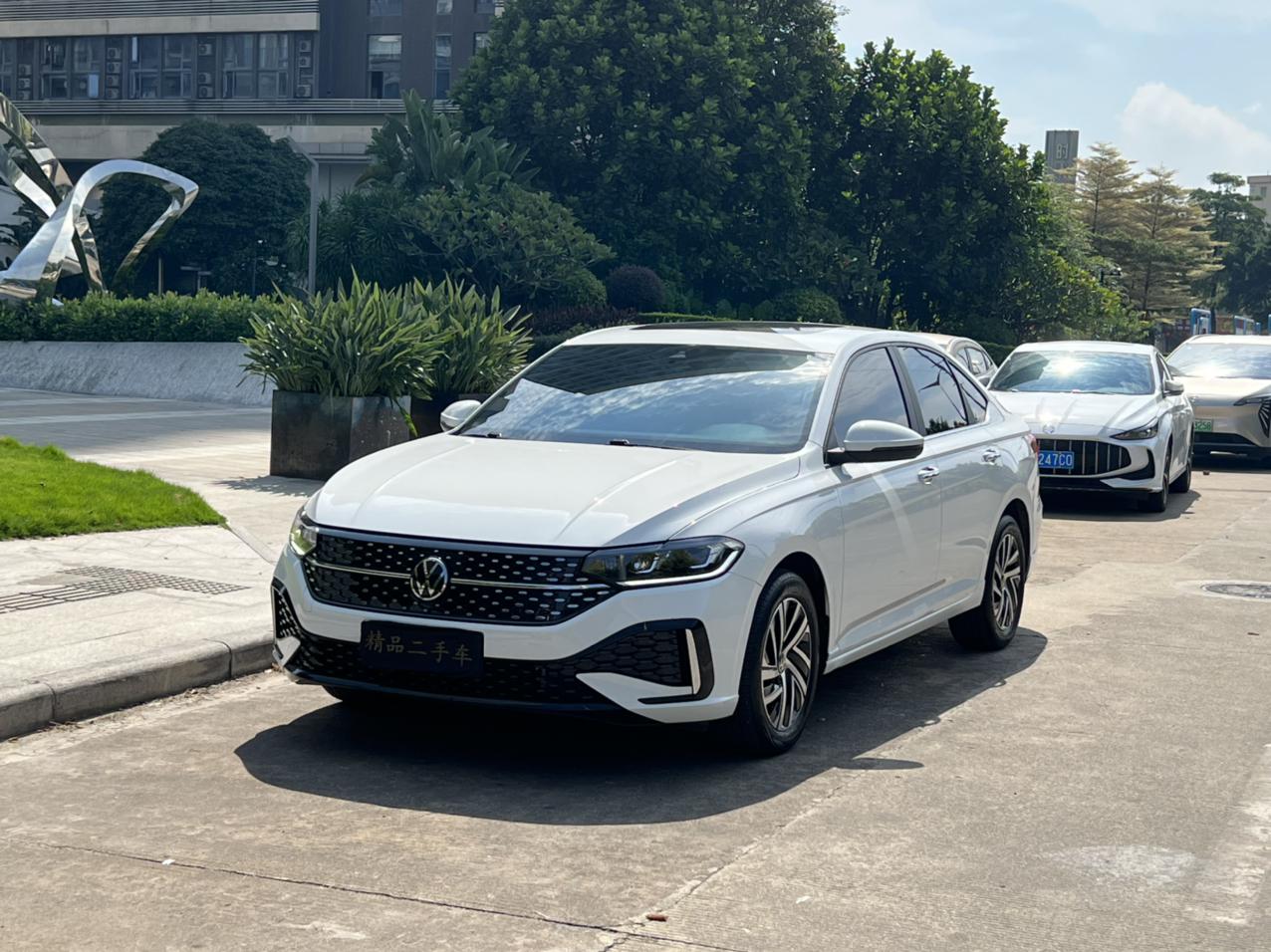 Volkswagen Lavida Facelift 1.5L Auto Starlight 5 Million 2023